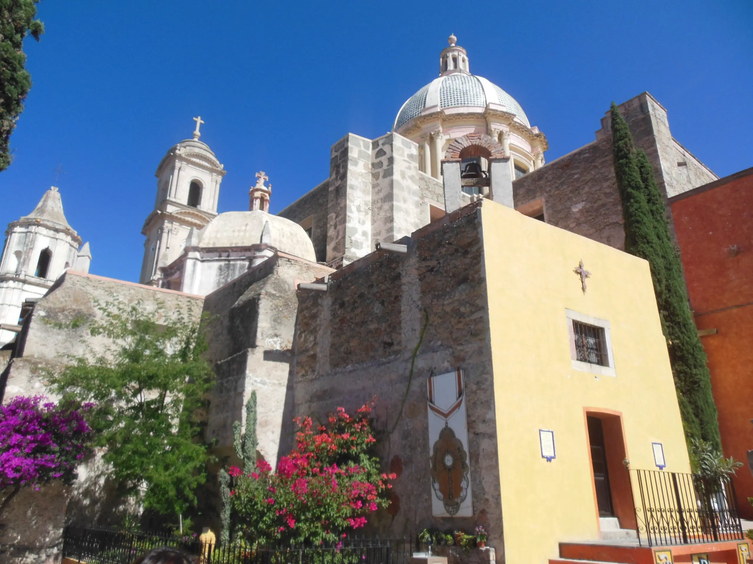 Basílica Nuestra Señora de los Dolores de Soriano -Diócesis de Querétaro -  Horarios de misas en Mexico